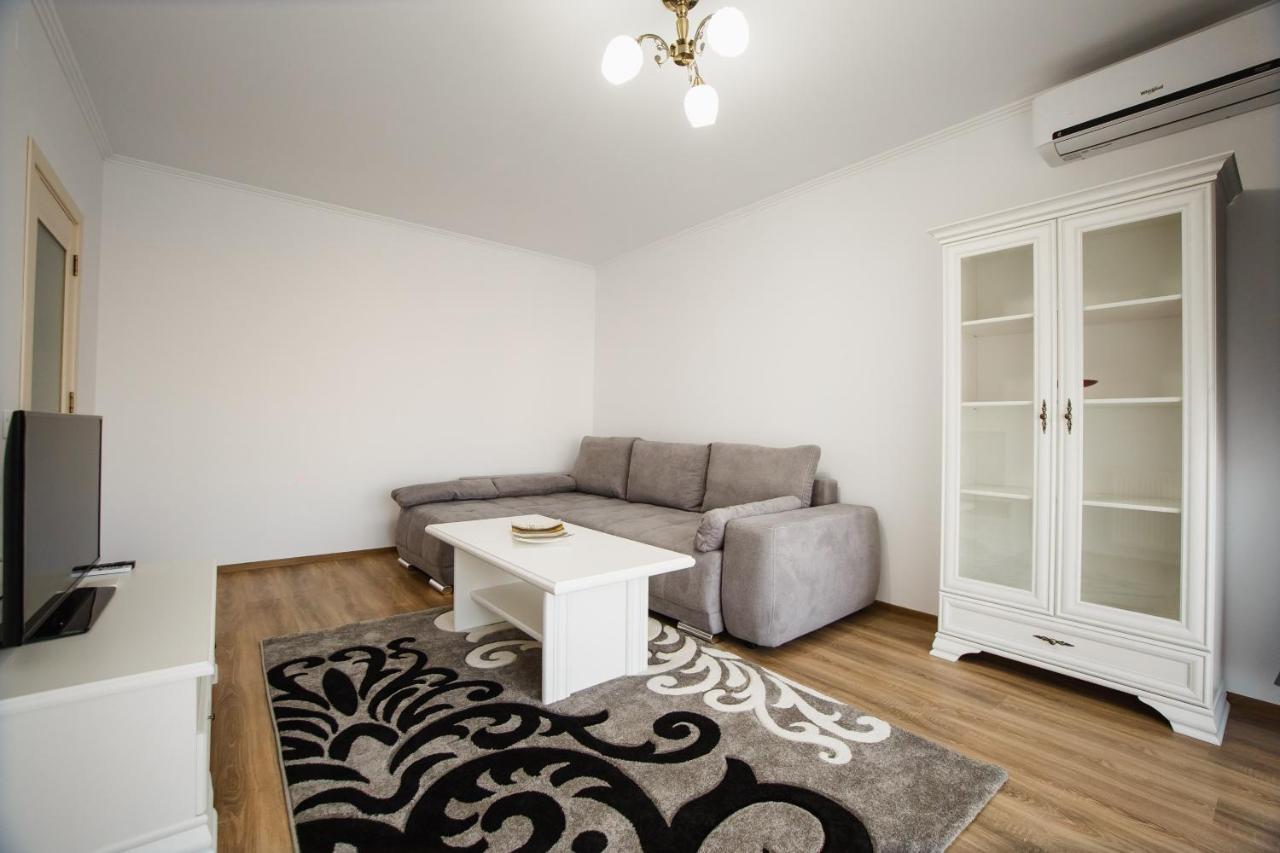 Bright & Elegant Central Apartment Oradea Εξωτερικό φωτογραφία