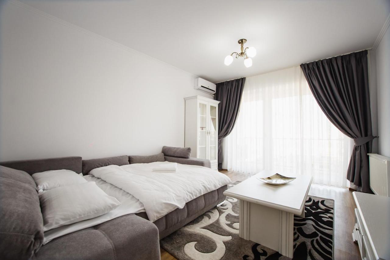 Bright & Elegant Central Apartment Oradea Εξωτερικό φωτογραφία